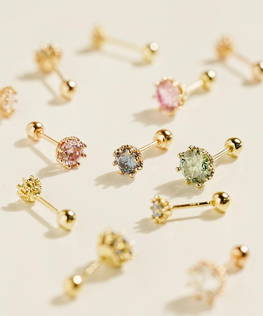 Минималпирсинг Серьги-гвоздики 'Королева' с бриллиантом Муассанитом 14K