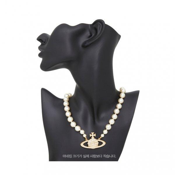 Vivienne WeStwood One Row Pearl Bath Relief Женское колье-чокер 63010106 02r202