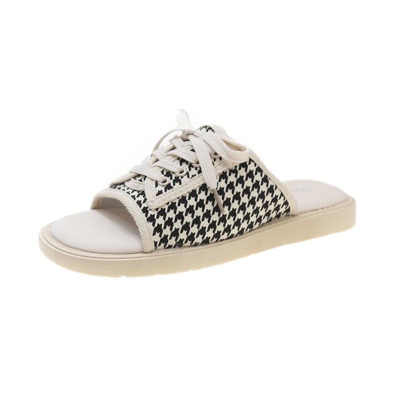 Slippers Women's Summer Outer Wear New Versatile Shoes Children Ins Trendy Women's Shoes Lazy Canvas Platform Sandals