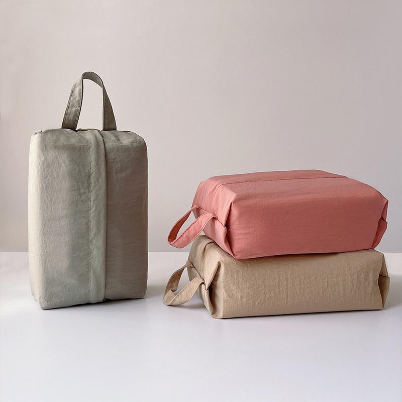 Travel Underwear & Socks Storage Bag - Portable Cosmetic & Clothing Organizer