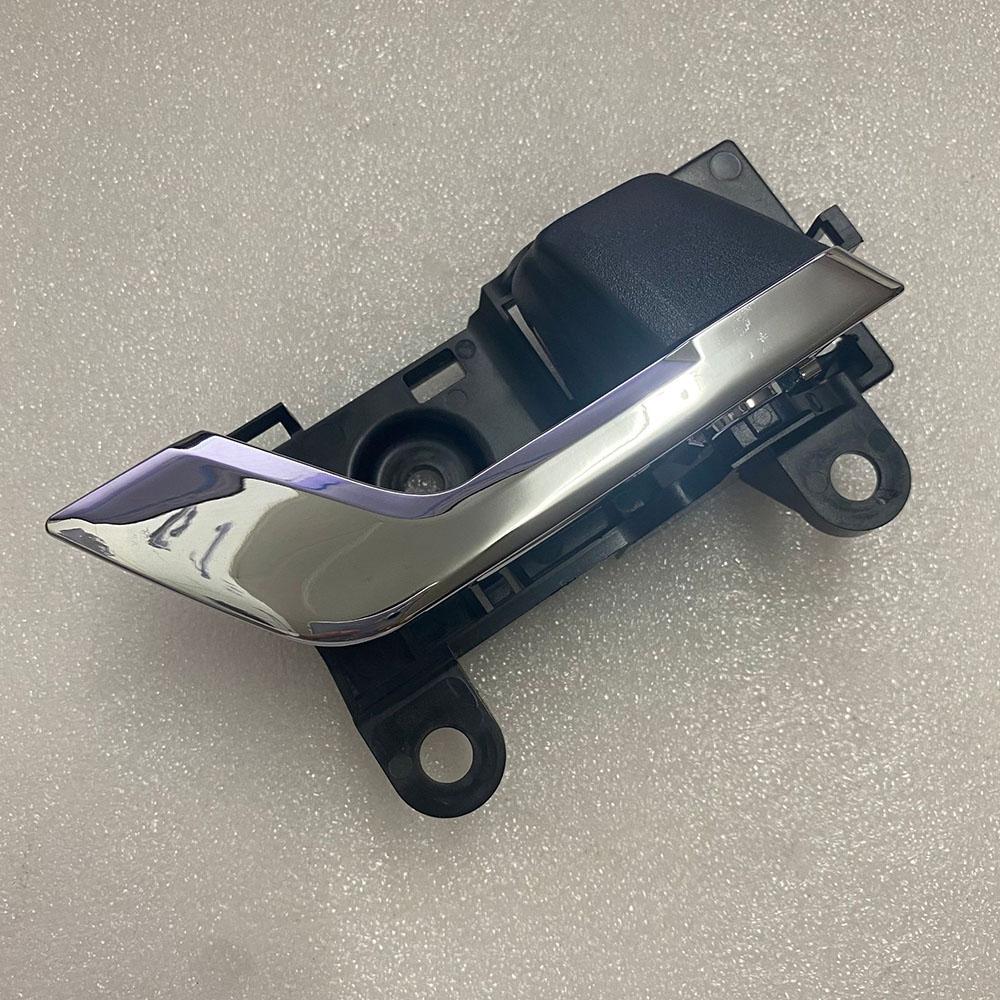 Правая внутренняя дверная ручка для Toyota Highlander 2008-2013