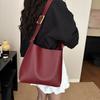 Style Large Capacity Bag For Women With Pu Material And Magnetic Closure