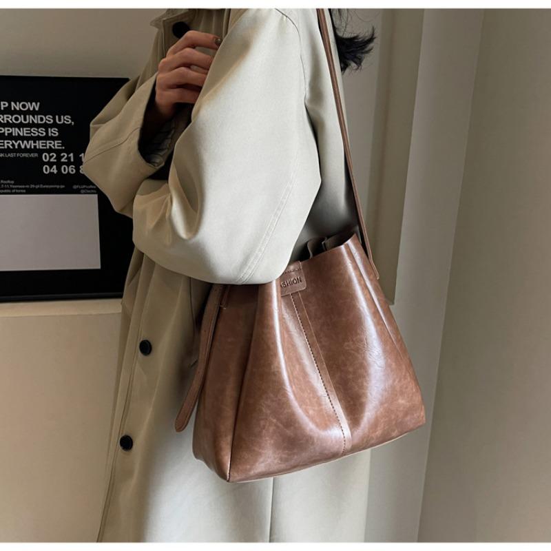 Универсальная женская кожаная сумка из искусственной кожи большой емкости для поездок на работу, новая корейская модная сумка в стиле ретро, ​​однотонная сумка на плечо