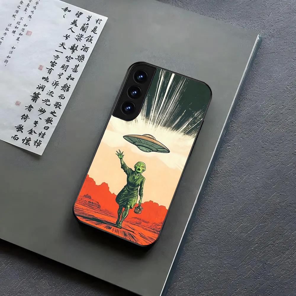 Чехол для телефона с инопланетянами и НЛО для Samsung S24, S25 22,30,Note20,Ultra,Lite,Ultra5G,Plus,FE Черный чехол