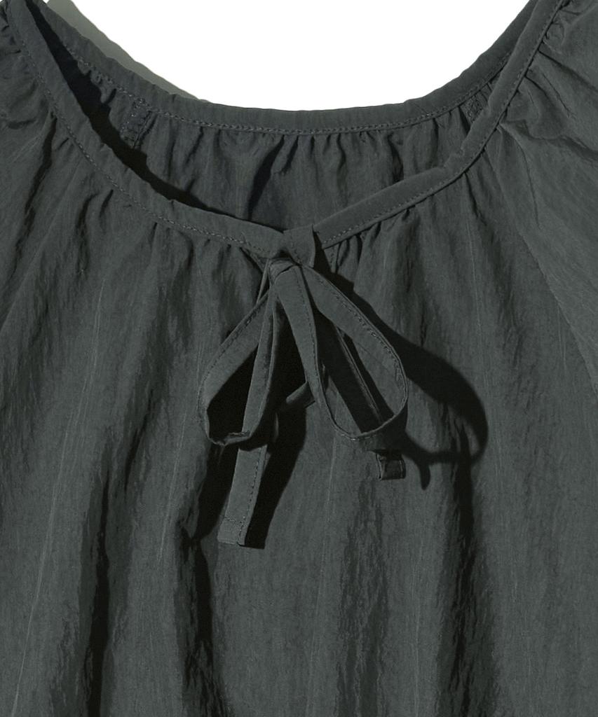 PEACE MAKER Nylon Shirring Warm Up Crew (Charcoal)
