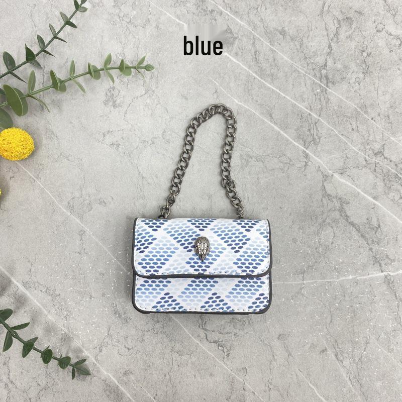 Сумка-мини на цепочке с ромбовидной стежкой на весну/лето 2025 - Вышитая сумка кроссбоди с головой орла