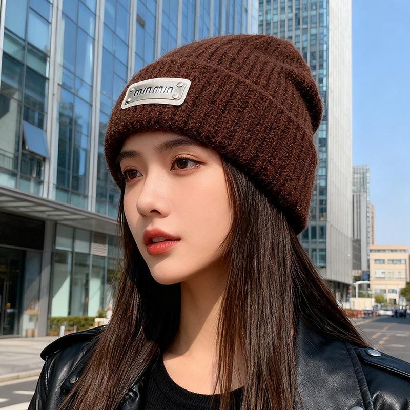 Autumn and winter new wool hat for women, small face, warm ear protection, cold hat, Korean letter knitted hat, pullover hat