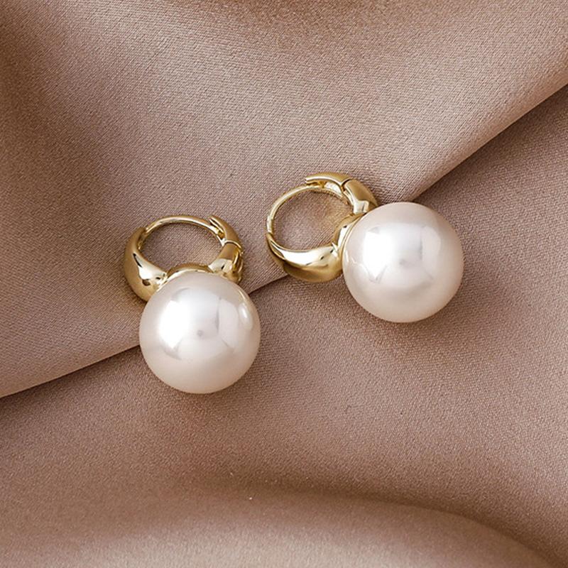 Cute Simulation Pearl Studs Hoop Earrings For Women Eardrop Minimalist Earrings Wedding Fashion Jewelry