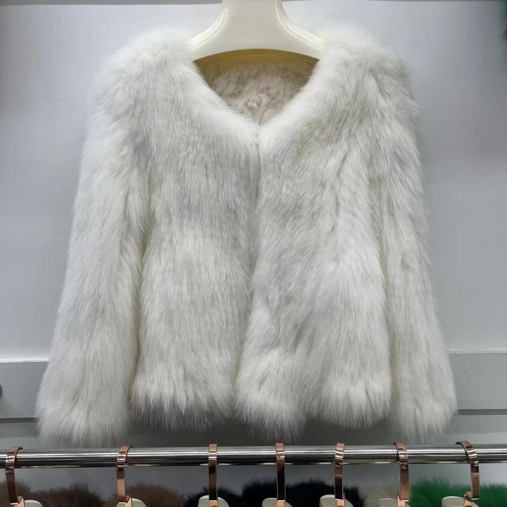 Модное пальто из плетеного натурального лисьего меха для женщин, короткий стиль, удлиненная передняя часть и короткая задняя часть, V-образный вырез, двусторонний мех, молодежный топ