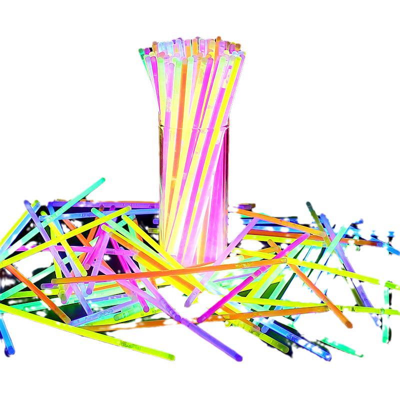 Одноразовые светящиеся палочки: Семицветные браслеты для концертов, мероприятий на открытом воздухе, детей и танцевальных вечеринок