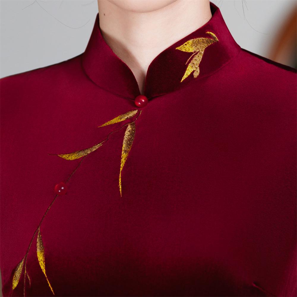 Retro Black Velvet Embroidered Sleeveless Cheongsam - Autumn 2025, Stretch Long Style