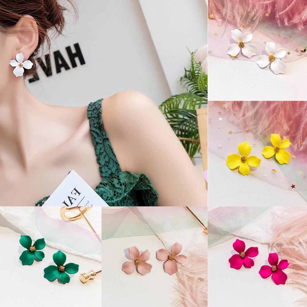 Women All Matching Flower Earrings Elegant Fashion Earrings