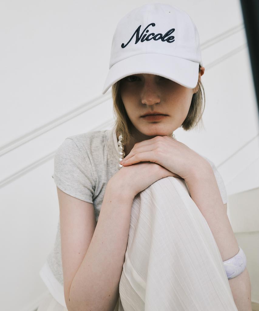 Кепка с вышивкой Nigaennikol Nicole_Белый Уголь