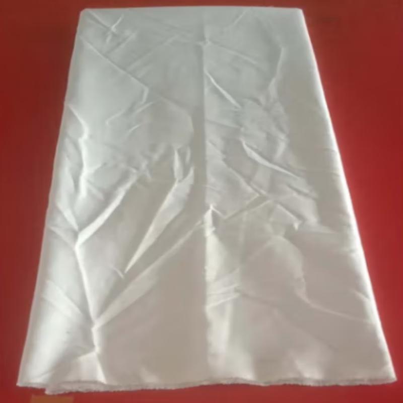 Оудишен Белая Ткань