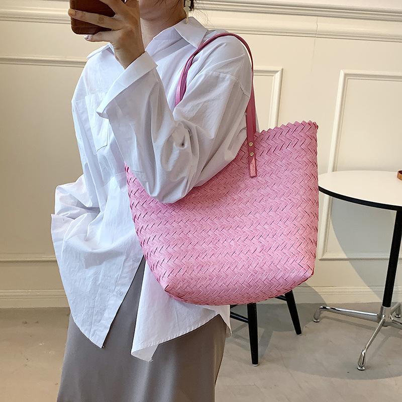 Yogodlns Summer Woven Straw Tote Bag Casual Large Capacity Rattan Beach Bag Holiday Handmade Shoulder Bag Travel Shopper Bag