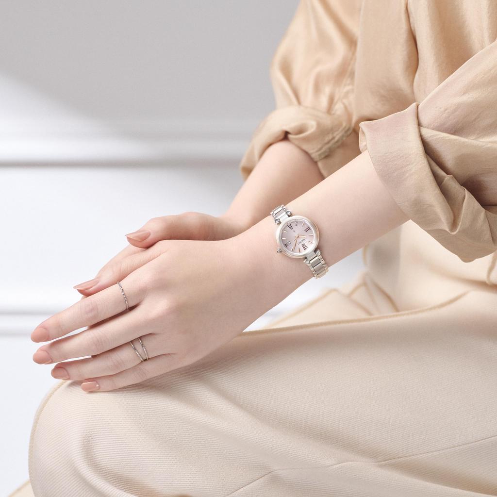 Часы SEIKO LUKIA Grow SSQW081 Серебристые Женские