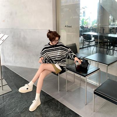 Маффины толстоподошвенные звезда маленькие белые туфли женские весенние новые универсальные маленькие спортивные с внутренней высотой увеличивающей рост повседневные кеды