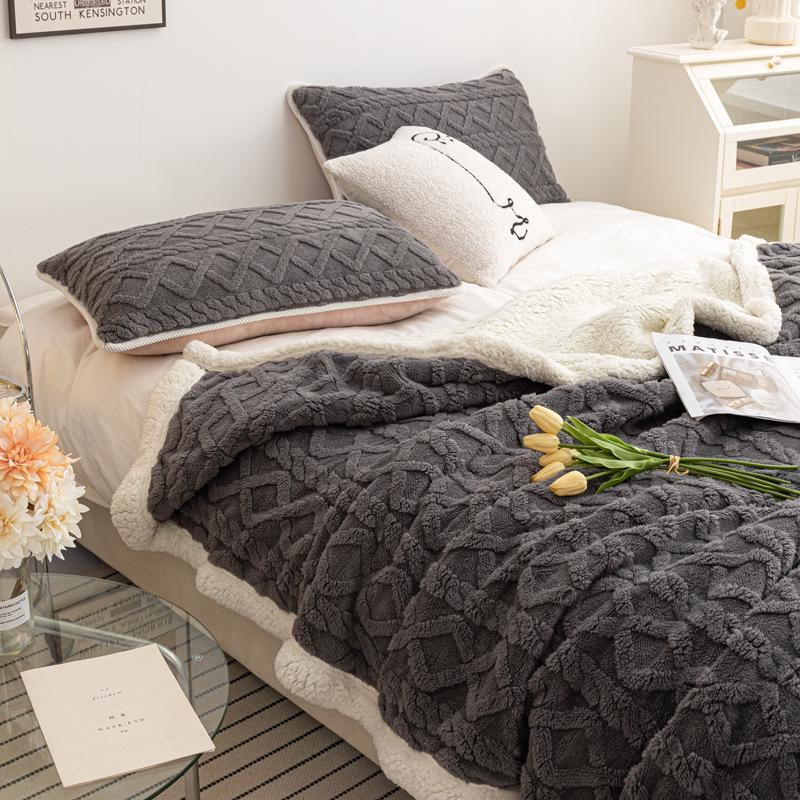 Плюшевый многоцветный плед из овечьей шерсти и тафты - Идеален для офиса, осени, зимы и всех сезонов