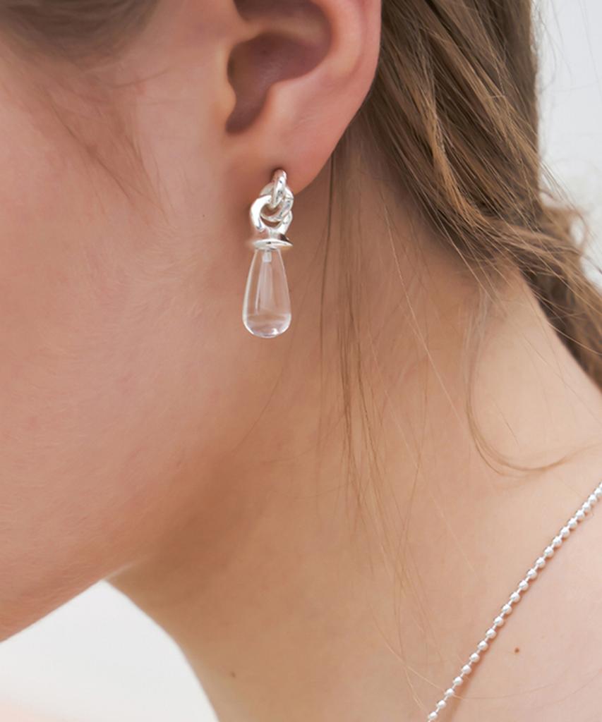 Flit Lump Of Water Drop Earring (Colorless)