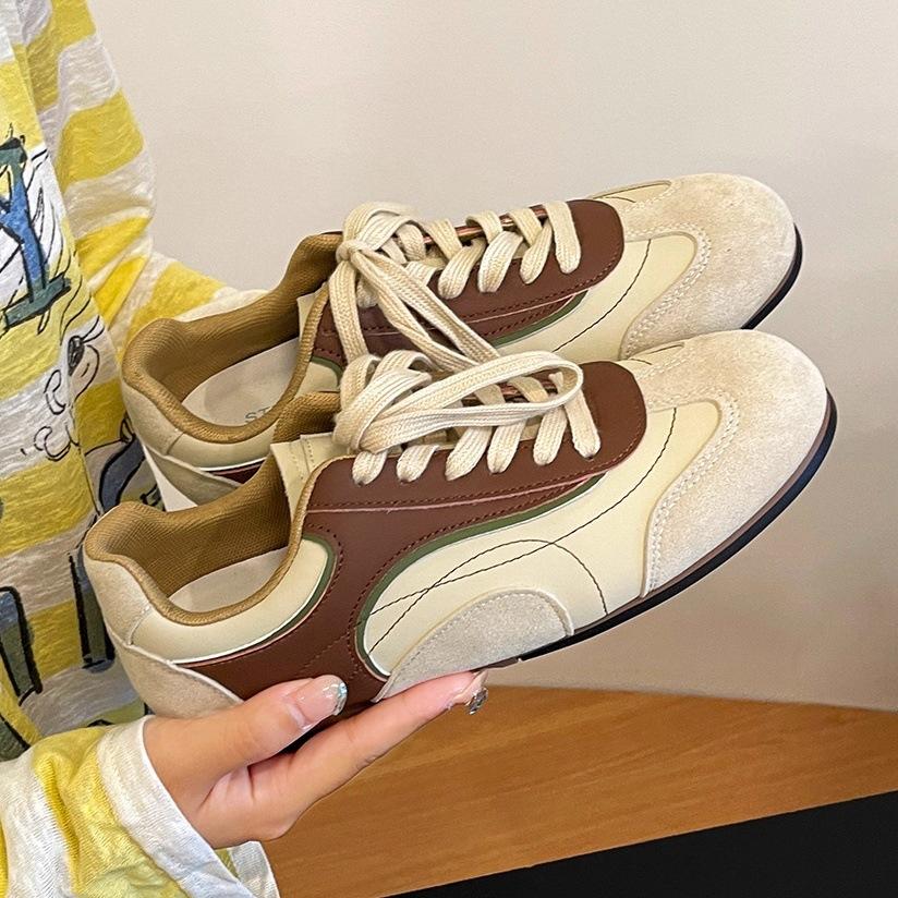 У Чжао Рут такие же ретро контрастные цветные кроссовки на плоской подошве в немецком стиле для тренировок, спортивные и повседневные кеды Forrest Gump в стиле джерси 2025 не