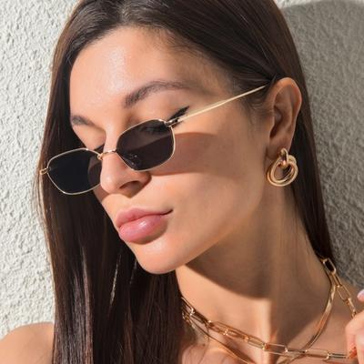Модные маленькие прямоугольные солнцезащитные очки для мужчин и женщин, винтажные квадратные очки для вождения, роскошные очки с металлической оправой, Gafas De Sol