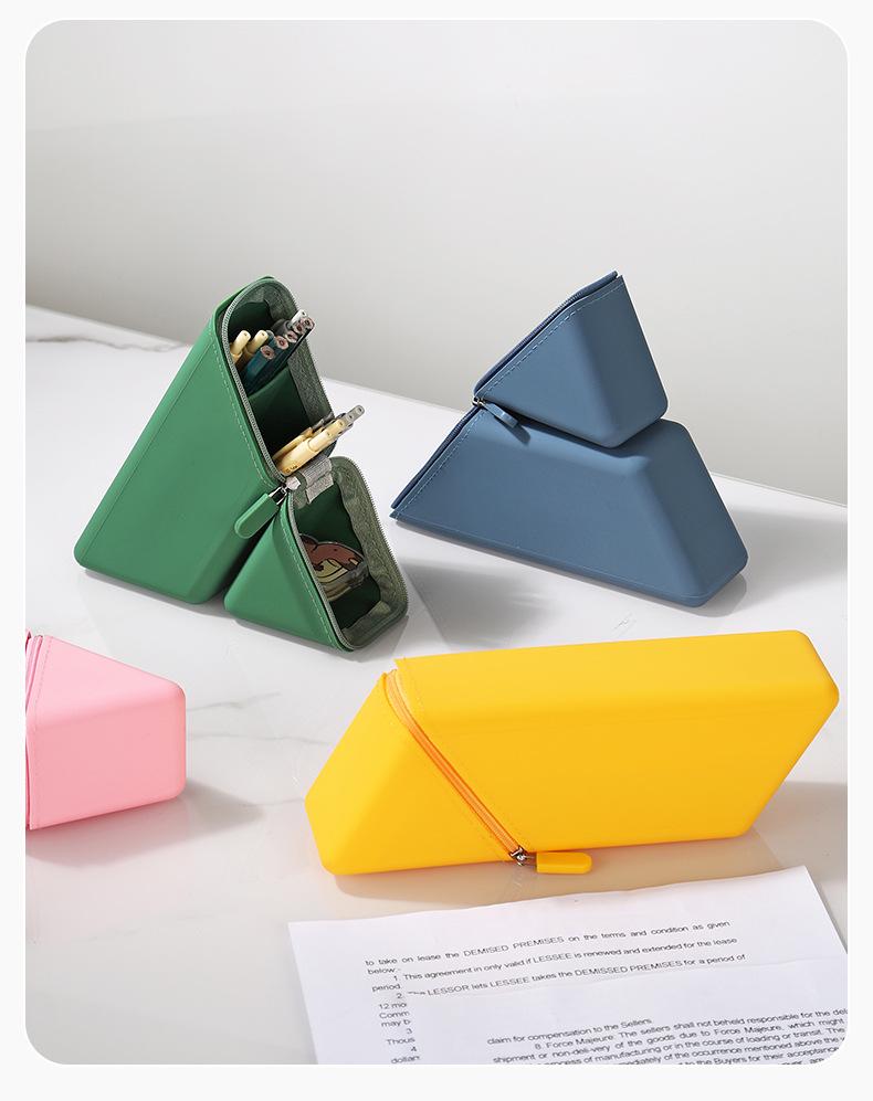 Вместительный мягкий силиконовый телескопический пенал и подставка для ручек