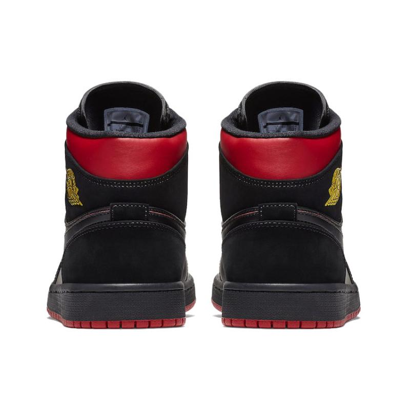 Jordan 1 Средний последний бросок Jordan 554724-076