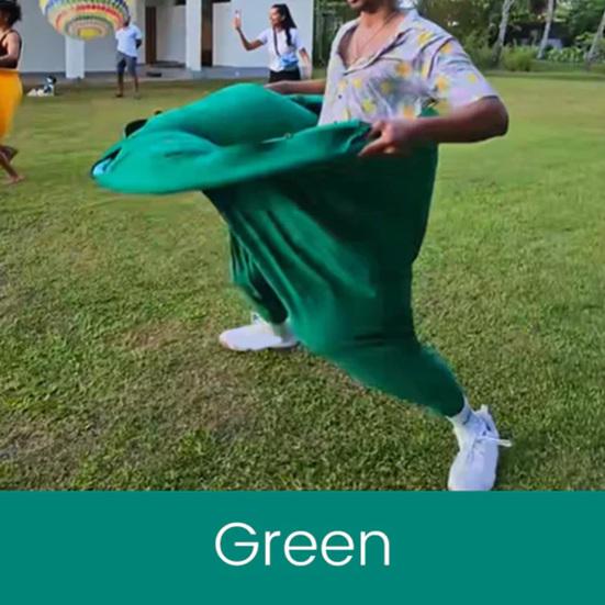 Трусы бабушки Уличная игра для двора Надувной эстафетный набор с гигантскими эластичными штанами, мячами и насосом Игры для бросания на заднем дворе для детей