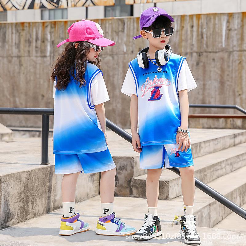 Wholesale of children's basketball clothes for boys and girls Printed kindergarten primary school students No. 24 jersey Light board performance