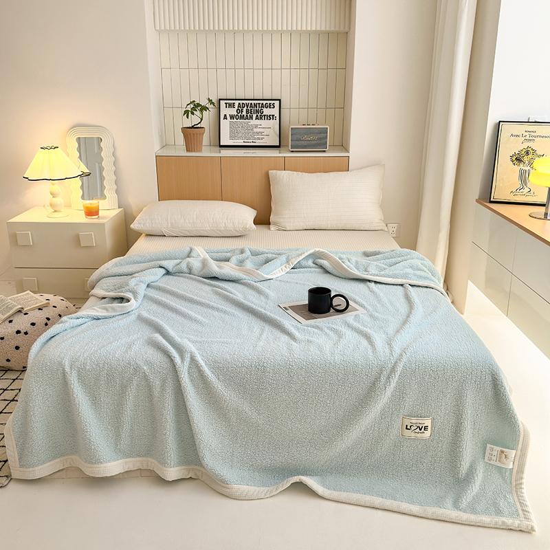 Simple Pink Solid Color Throw Blanket Luxury Warm Cozy Velvet Blanket for Home Sofa Bed All Seasons Travel Camping Blanket