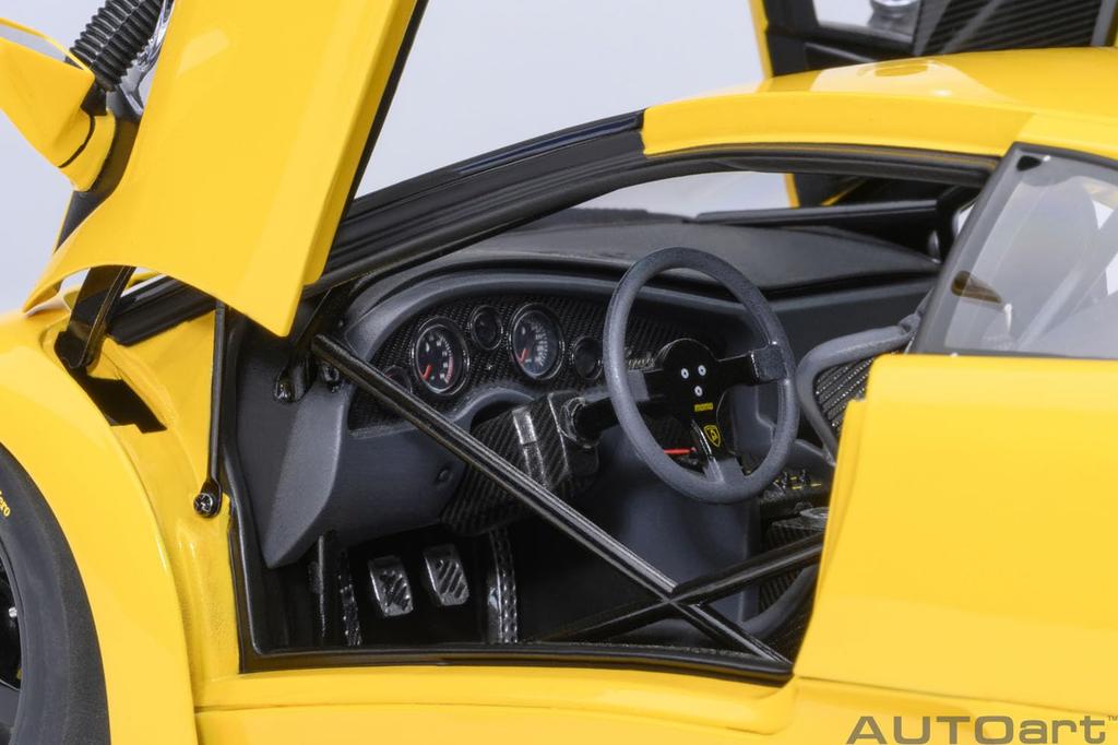 AUTOart Scale Lamborghini Diablo GTR Finished Product 79138 1/18 (Yellow)