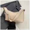 High-end Niche Armpit Bag Women's 2025 Spring New Fashion Trendy Shoulder Bag Simple Casual Commuter Bag