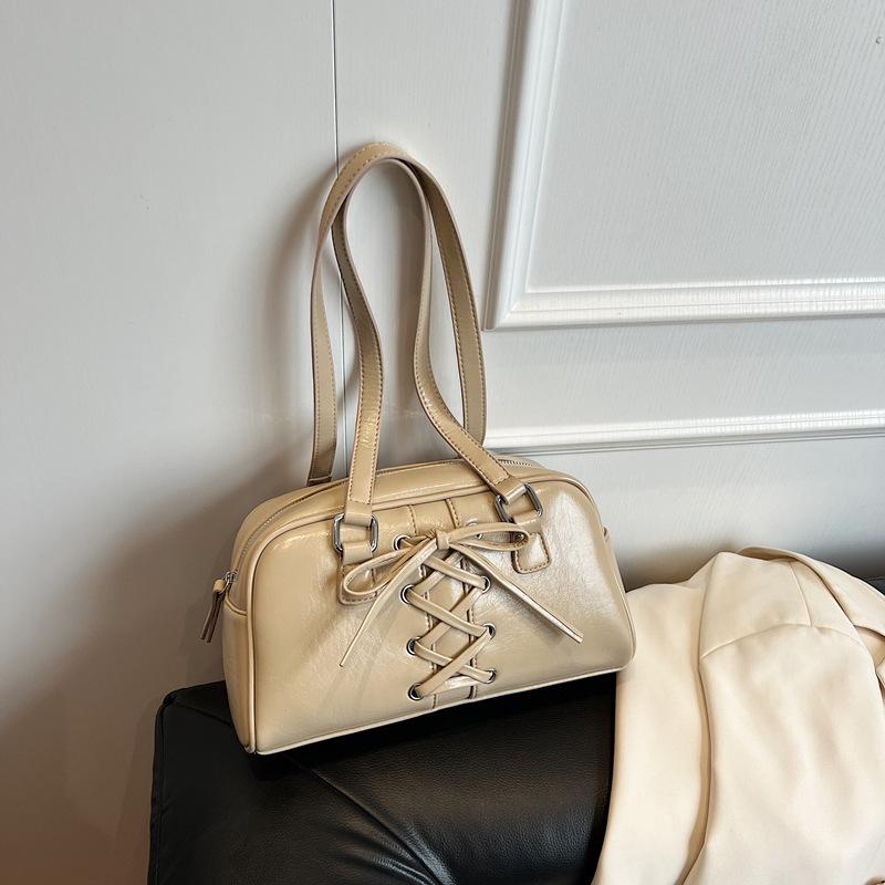 Сумка под мышкой Bow Spice Girl Женская 2025 Новая Осенне-зимняя сумка-тоут На плечо Сумка-боулинг Подушка Сумка для поездок