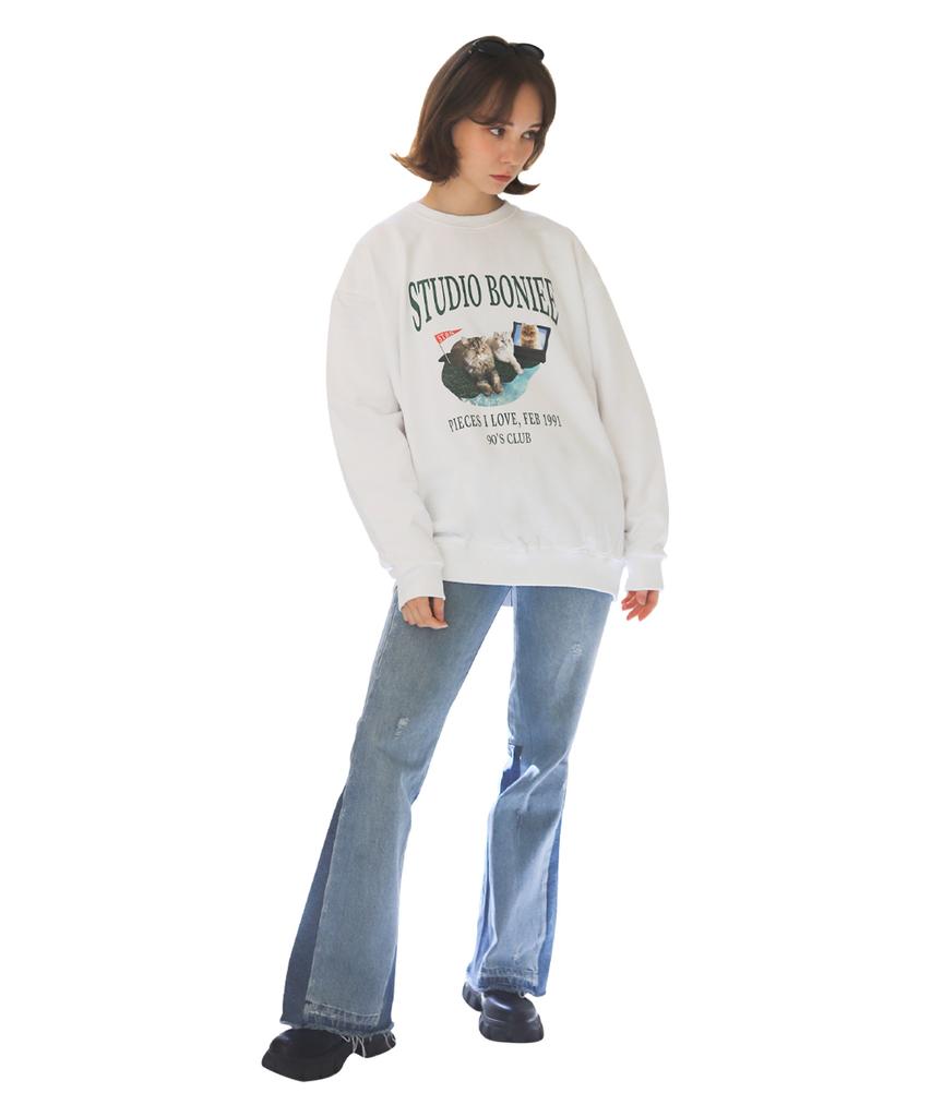 BONIEE [Fleece Lined] Persian Chinchilla Cat Collage Cat Logo Graphic Oversized Sweatshirt White
