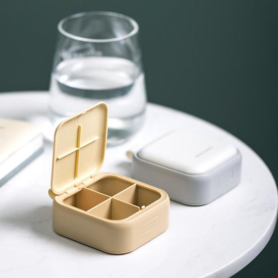 Портативный футляр для лекарств с 4 отделениями, ящик для хранения таблеток и таблеток, контейнер-органайзер