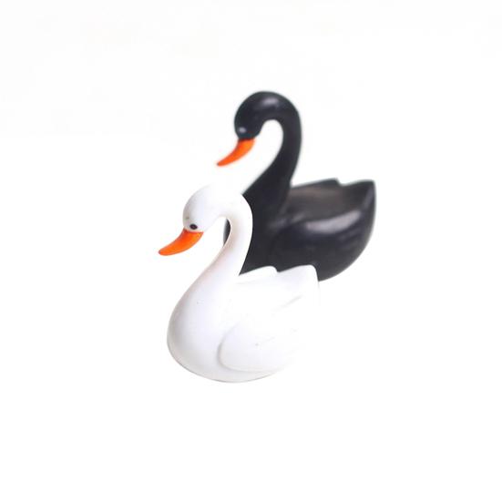 2Pcs Mini Lifelike Swan Simulation Model for DIY Miniature Landscape Garden