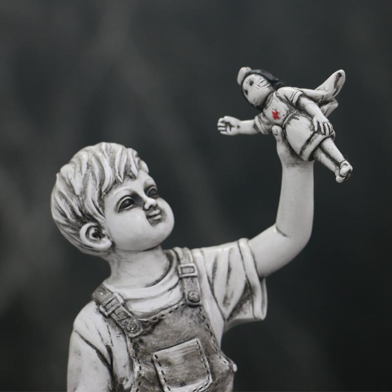 Banksy Art Crafts Game Changer Statue Nurse Tribute Figurine Office Hospital Living Room Bedroom Decor Gift for Nurse Mother