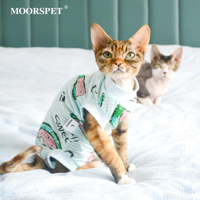 Жилет MOORSPET для кошек породы сфинкс, весна/лето - легкий хлопок, защита живота, дизайн с четырьмя лапами для лысых кошек