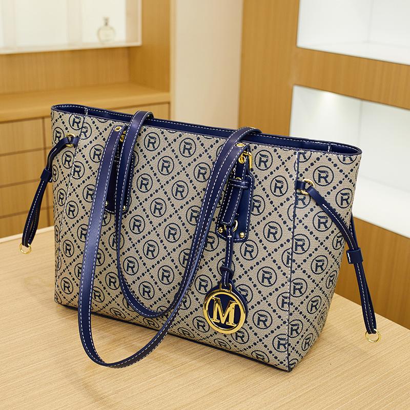Simple Commuter Handbag Printed New Style Trendy Versatile and Fashionable Large Capacity Travel Shoulder Bag Tote Bag