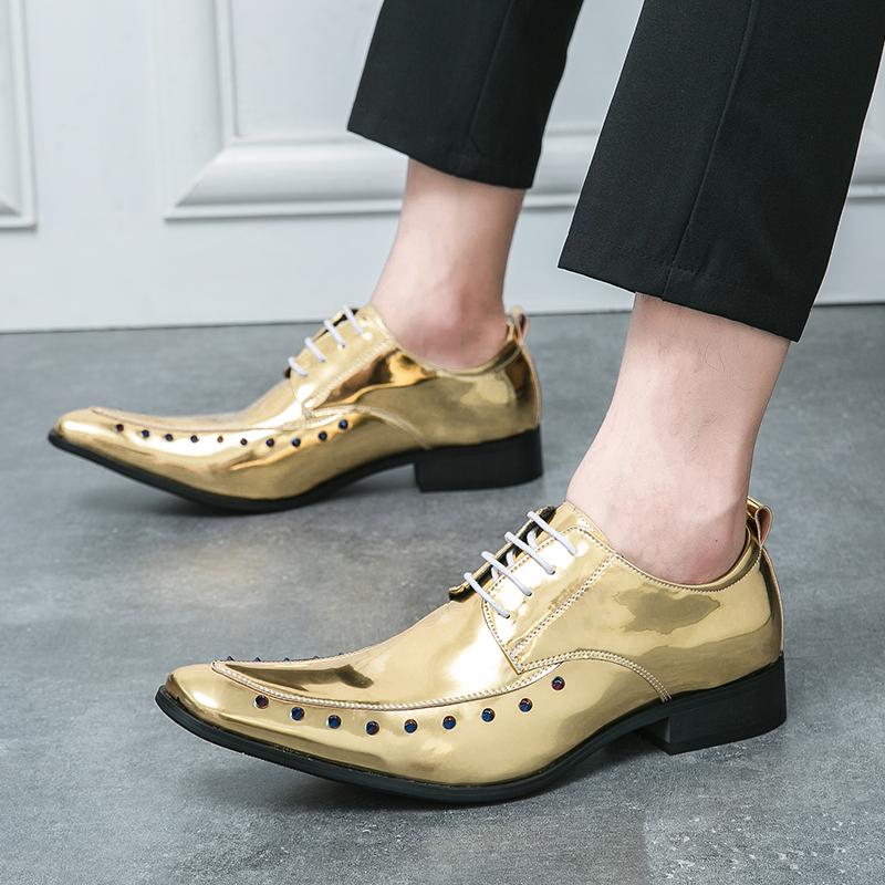 Модная мужская обувь 2024 года, модные золотые туфли «Челси» для мужчин, классические мужские туфли класса люкс для свадьбы, блестящие универсальные мужские туфли-оксфорды
