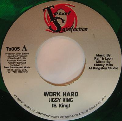 7-дюймовая пластинка JIGSY KING - Work Hard TS005 Total Satisfact 2002 Ямайка Регги, Ска и Даб Б/У