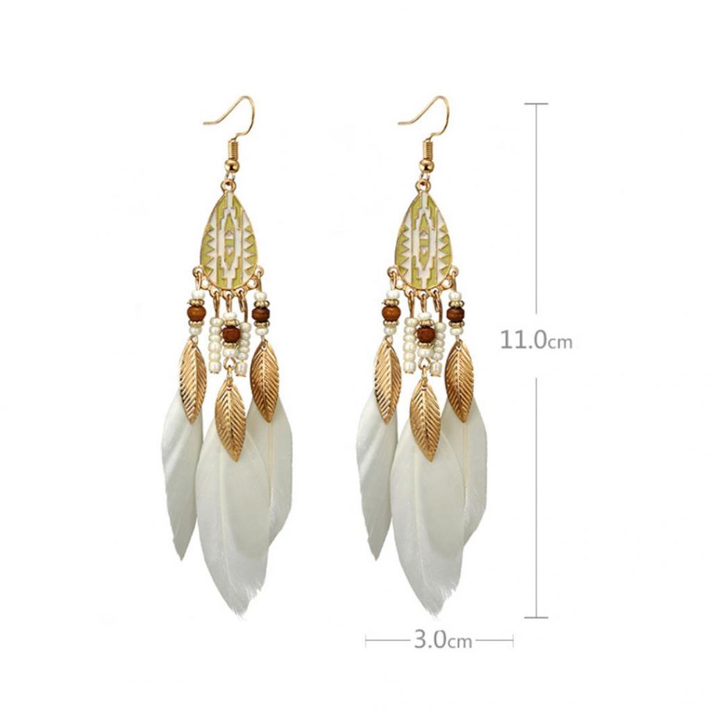 Этнические богемные серьги с перьями и металлом, с разноцветными бусинами и акцентами в виде листьев