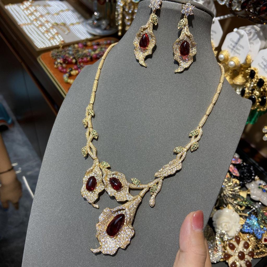 Vintage Fashion High-End Diamond-Encrusted Morning Flower Zircon Necklace Set Light Luxury Ruby Earrings Jewelry