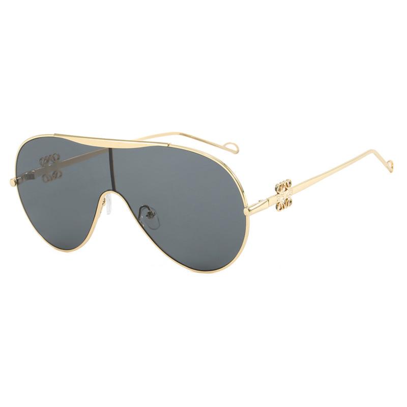 Oversized One-Piece Aviator Sunglasses, Metal Sunglasses Of The Same Style, Personalized Sunglasses.