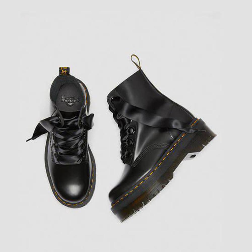Boots Dr. Martens Black Molly