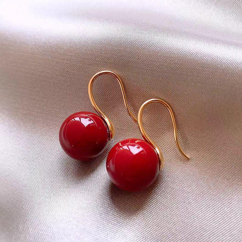 Korean Fashion Cute Pearl Earrings: Sweet, Simple, Ins Style Bread Bead Ear Cuffs for Women