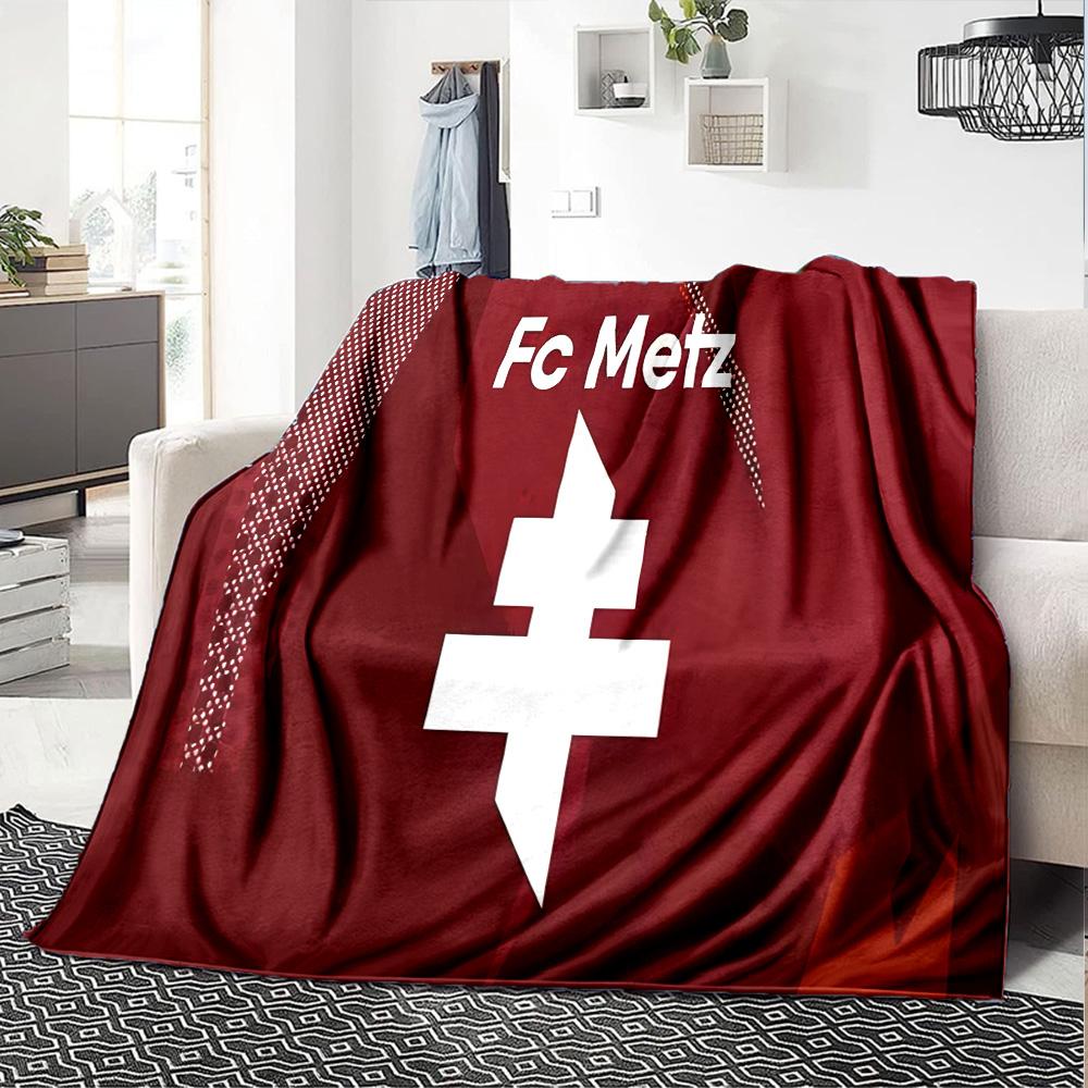Metz Football Club Flannel Blanket, Soft Polyester, Modern Design, All-Season for Camping, Travel, Gifts for holidays or birthdays