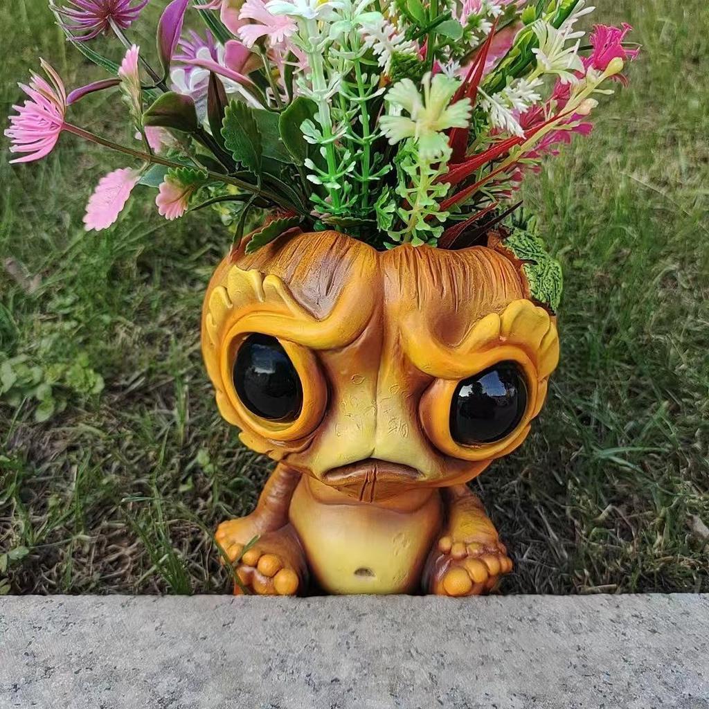 Alien Shaped Figurine Ornament for Home & Garden Decor