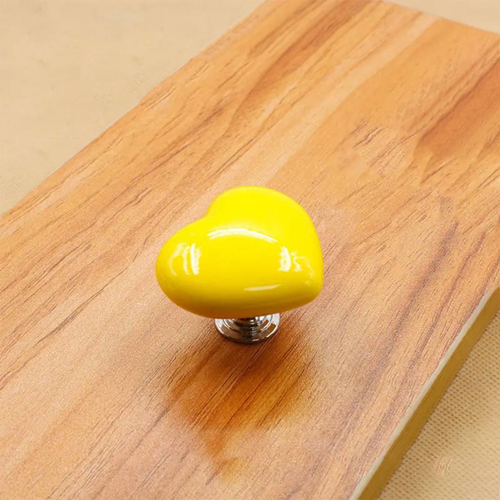 Цветная кнопка для унитаза в форме сердца, кнопка смыва воды, креативное дополнение к декору вашей ванной комнаты, ручка-помощник