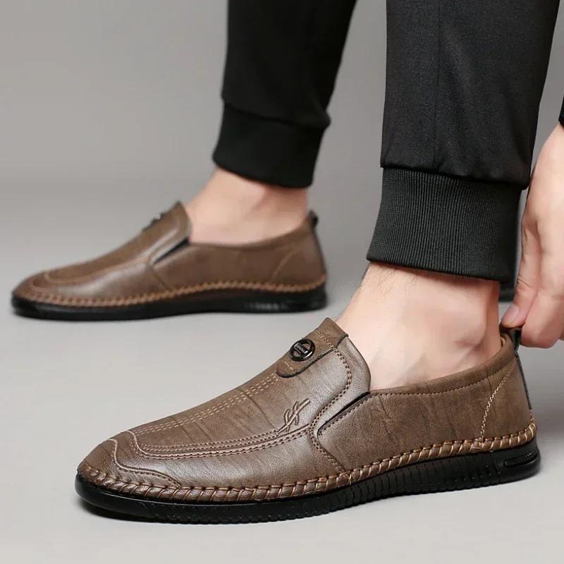 Мужская обувь Высококачественная кожаная Повседневная обувь 2026 Весна Мягкие лоферы для мужчин Удобные слипоны Мужская обувь для вождения